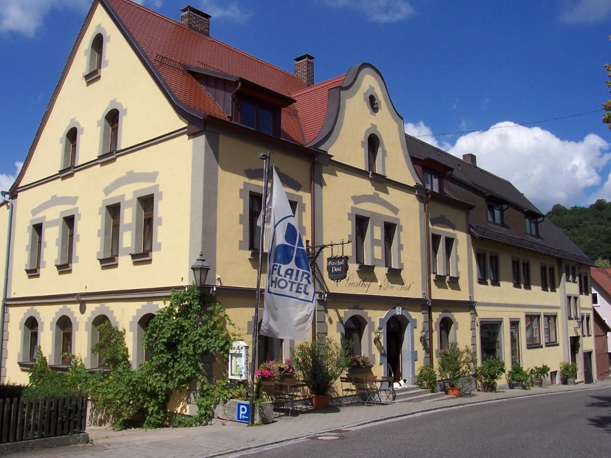 Hotel-Gasthof Die Post Brennerei Frankenhoehe シュリングスフュルスト エクステリア 写真