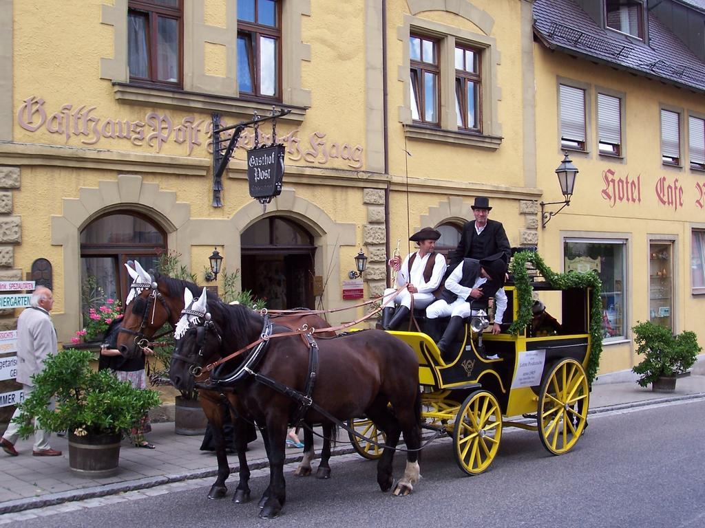 Hotel-Gasthof Die Post Brennerei Frankenhoehe シュリングスフュルスト エクステリア 写真