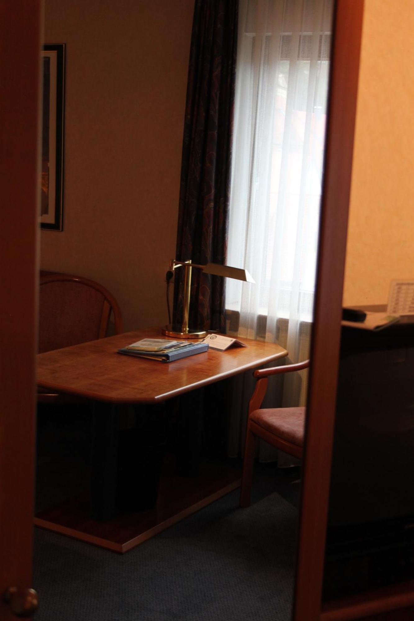 Hotel-Gasthof Die Post Brennerei Frankenhoehe シュリングスフュルスト 部屋 写真